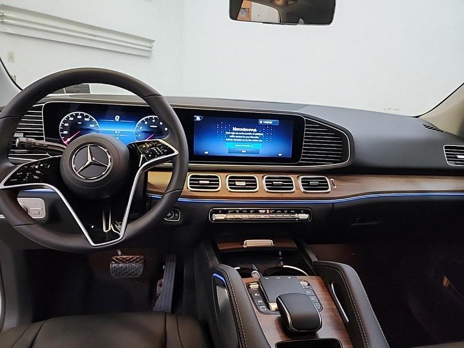 new 2025 Mercedes-Benz GLE 350 car, priced at $70,315