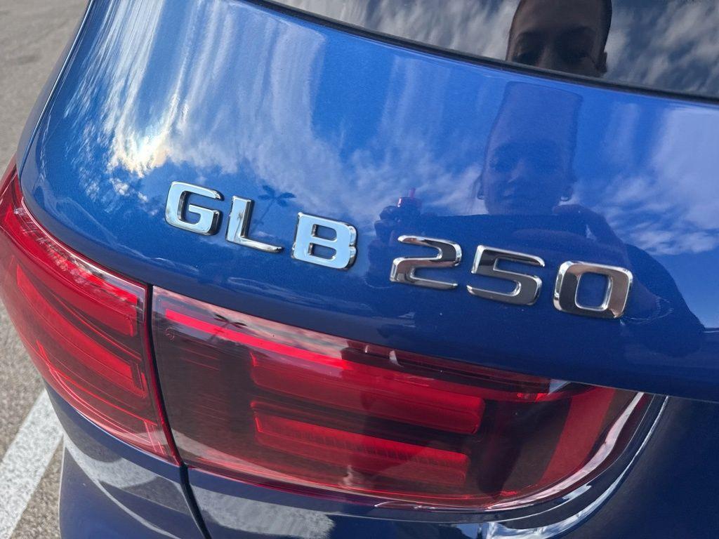 used 2024 Mercedes-Benz GLB 250 car, priced at $37,776