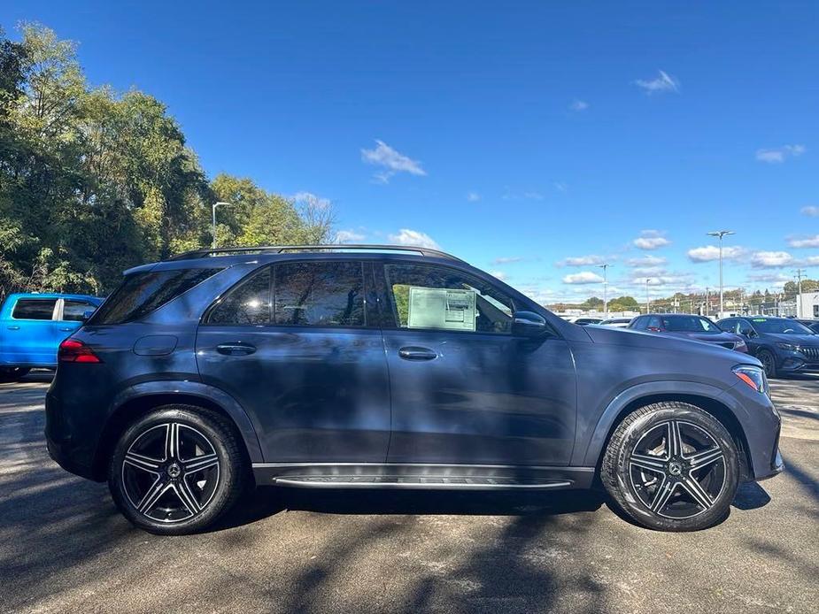 new 2025 Mercedes-Benz GLE 450 car, priced at $83,505