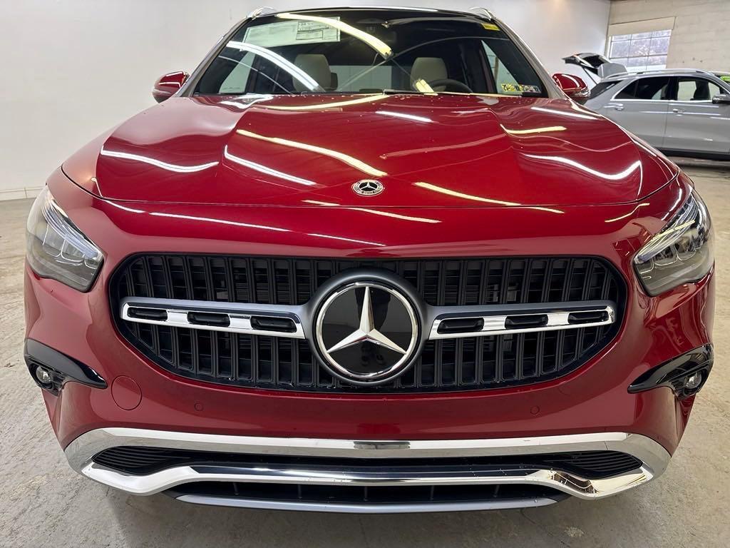 new 2025 Mercedes-Benz GLA 250 car, priced at $50,980