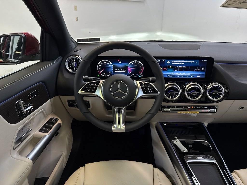 new 2025 Mercedes-Benz GLA 250 car, priced at $50,980