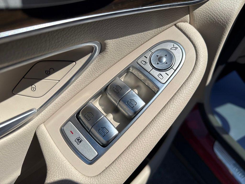 used 2018 Mercedes-Benz GLC 300 car, priced at $18,930