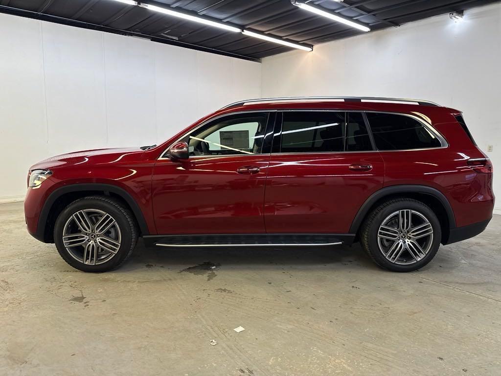 new 2025 Mercedes-Benz GLS 450 car, priced at $98,460