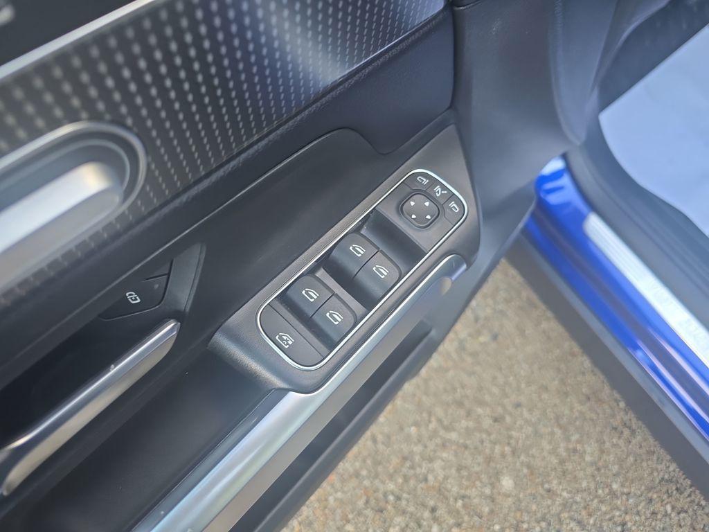 used 2021 Mercedes-Benz GLB 250 car, priced at $26,311