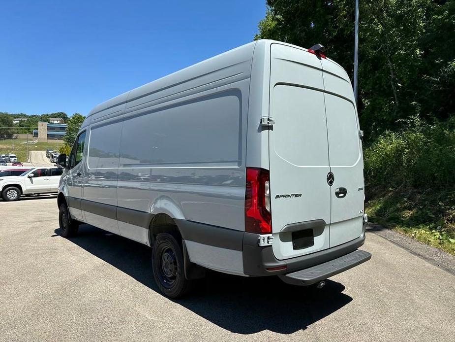 new 2024 Mercedes-Benz Sprinter 2500 car, priced at $76,913