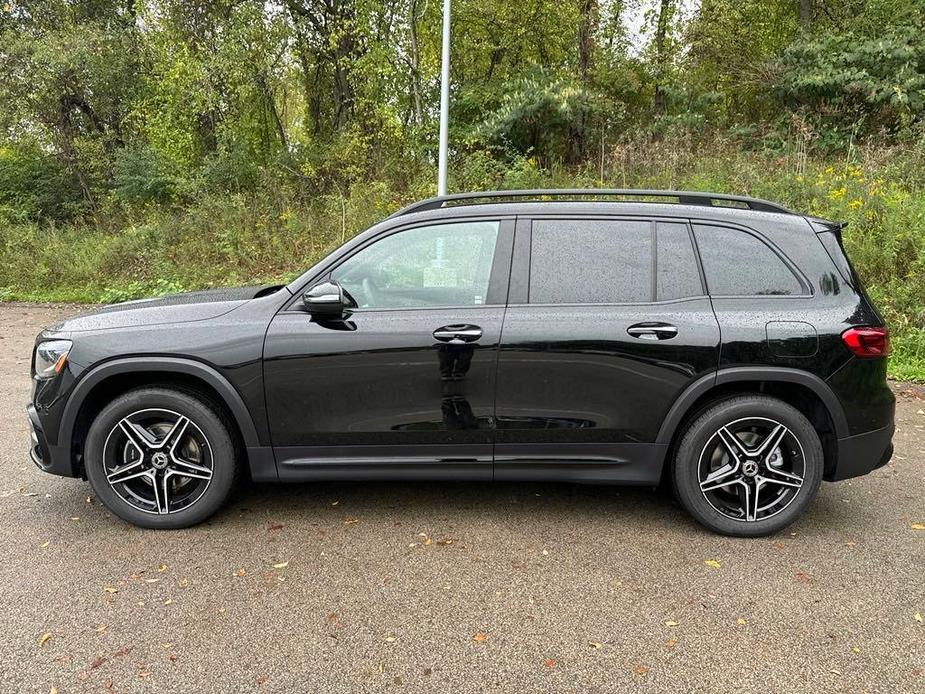 new 2025 Mercedes-Benz GLB 250 car, priced at $57,705