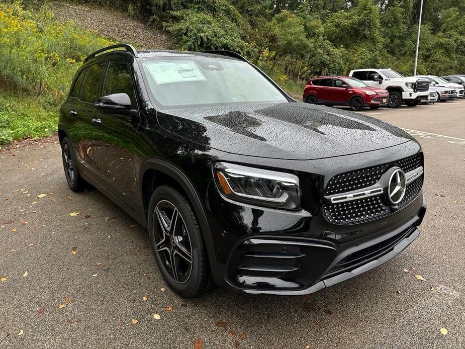 new 2025 Mercedes-Benz GLB 250 car, priced at $57,705