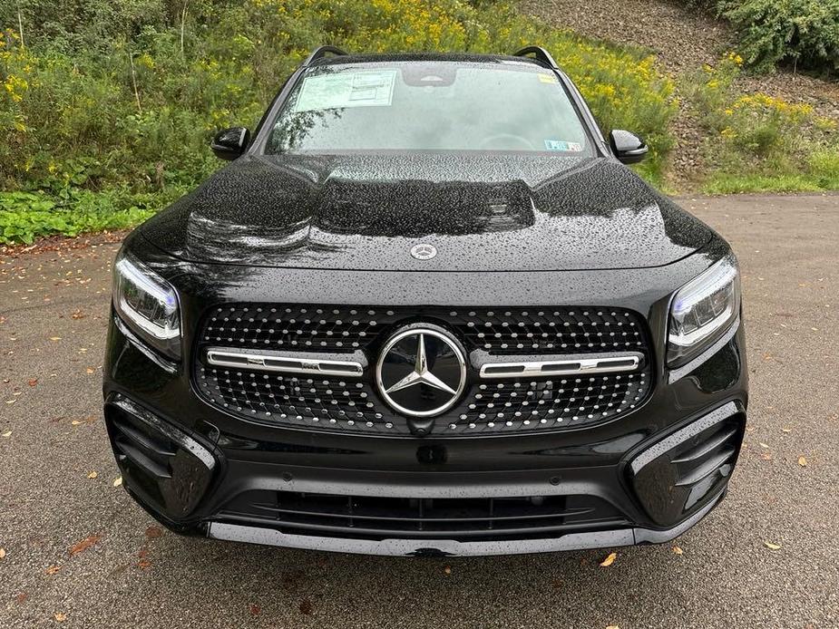 new 2025 Mercedes-Benz GLB 250 car, priced at $57,705