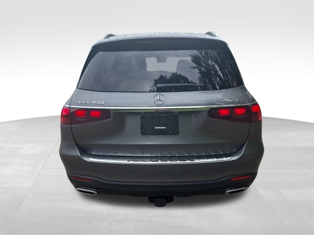 new 2025 Mercedes-Benz GLS 450 car, priced at $102,885