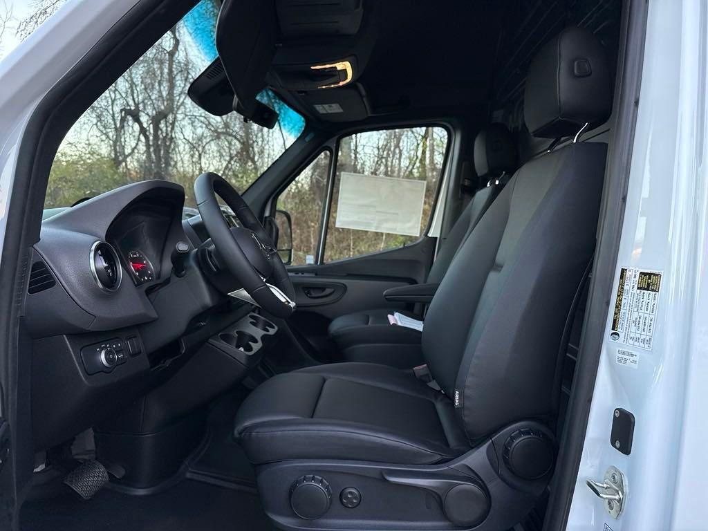 new 2025 Mercedes-Benz Sprinter 3500 car, priced at $75,407