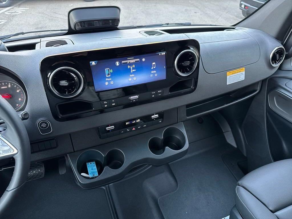 new 2025 Mercedes-Benz Sprinter 3500 car, priced at $75,407