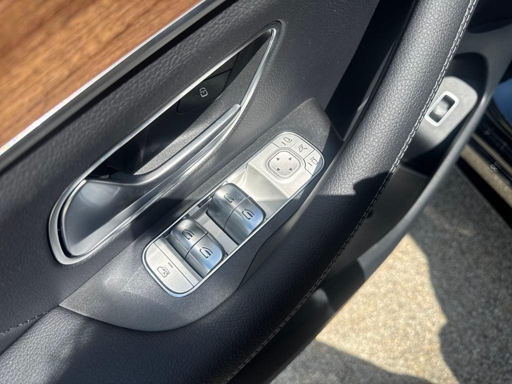 new 2026 Mercedes-Benz GLE 450 car, priced at $76,310