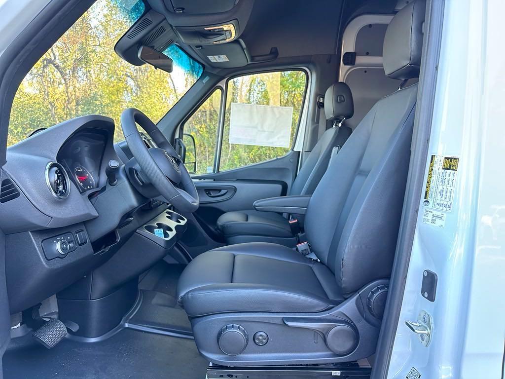 new 2025 Mercedes-Benz Sprinter 2500 car, priced at $65,808