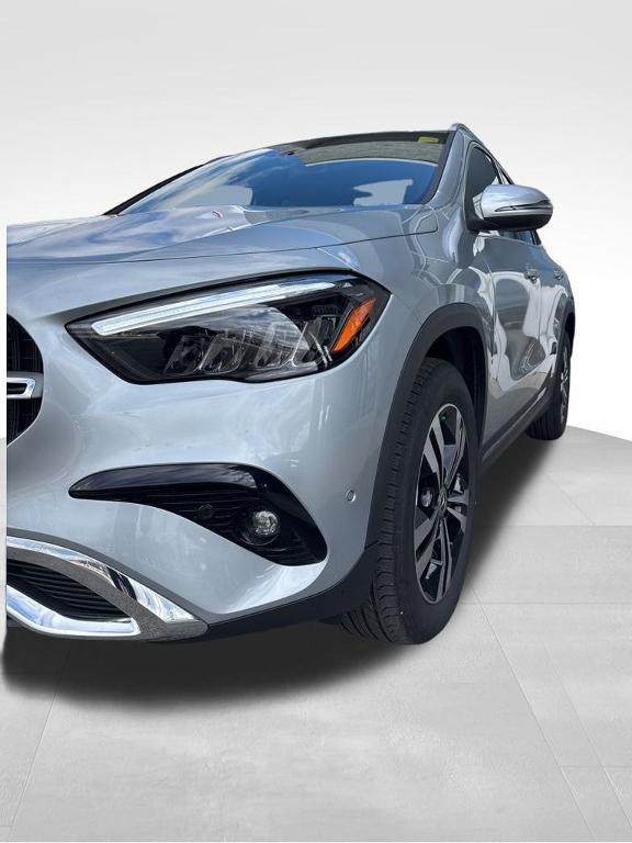 used 2025 Mercedes-Benz GLA 250 car, priced at $44,511