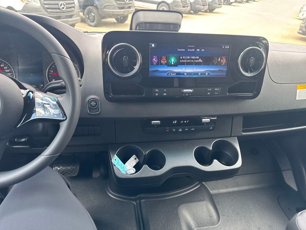 new 2025 Mercedes-Benz Sprinter 2500 car, priced at $71,072