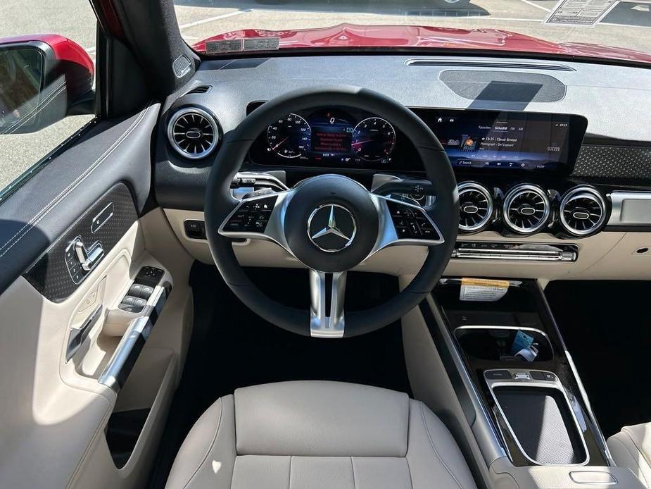 new 2024 Mercedes-Benz GLB 250 car, priced at $54,695