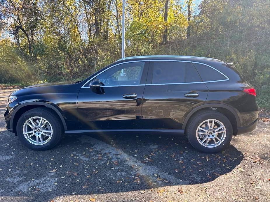 new 2025 Mercedes-Benz GLC 300 car, priced at $57,835