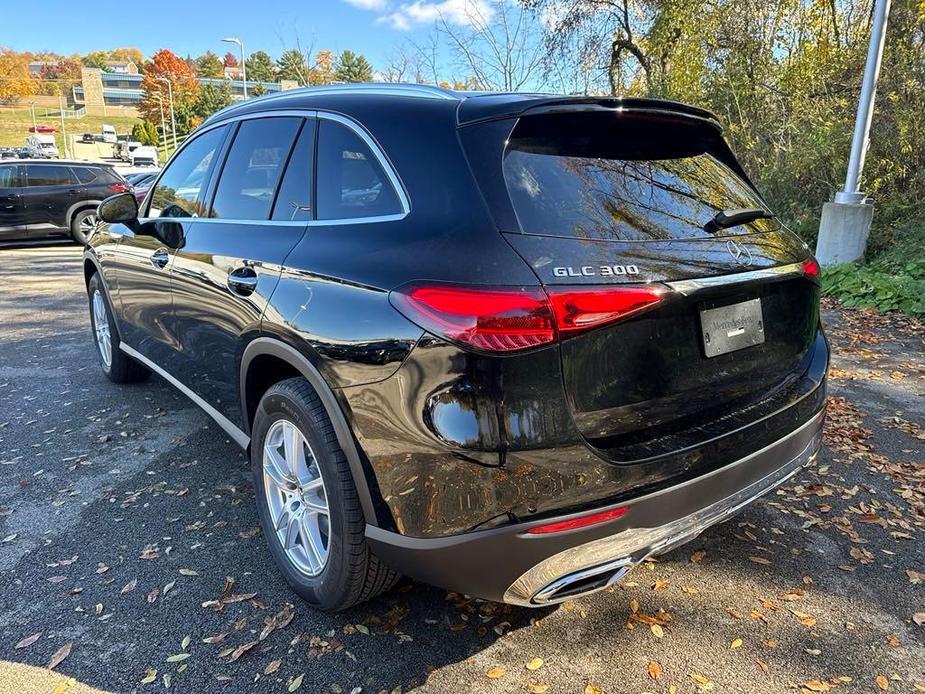 new 2025 Mercedes-Benz GLC 300 car, priced at $57,835