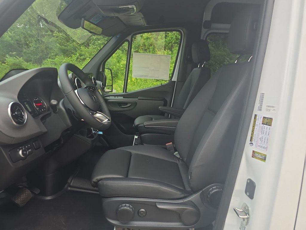 new 2025 Mercedes-Benz Sprinter 2500 car, priced at $85,768