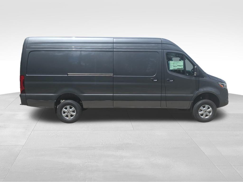 new 2025 Mercedes-Benz Sprinter 2500 car, priced at $83,143
