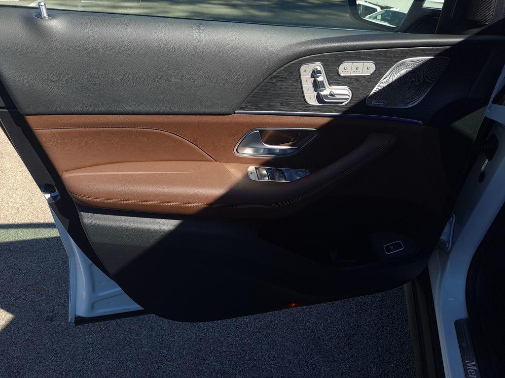 used 2025 Mercedes-Benz GLS 450 car, priced at $84,071