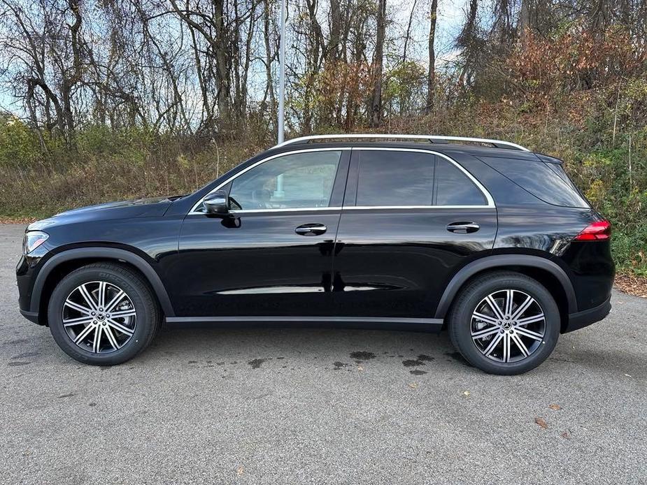 new 2025 Mercedes-Benz GLE 450 car, priced at $82,195