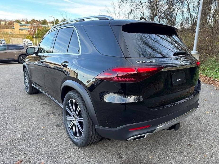 new 2025 Mercedes-Benz GLE 450 car, priced at $82,195