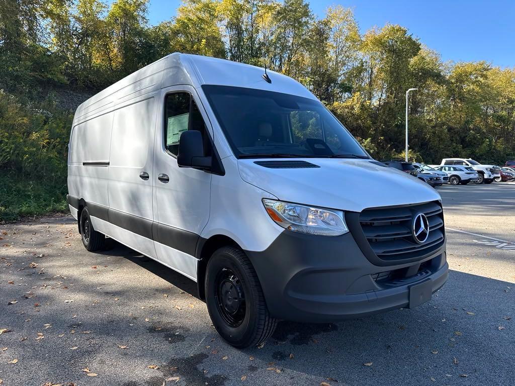 new 2025 Mercedes-Benz Sprinter 2500 car, priced at $69,831