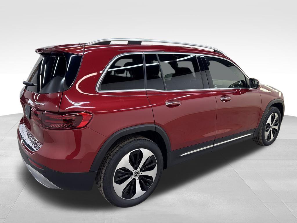 new 2025 Mercedes-Benz GLB 250 car, priced at $53,285