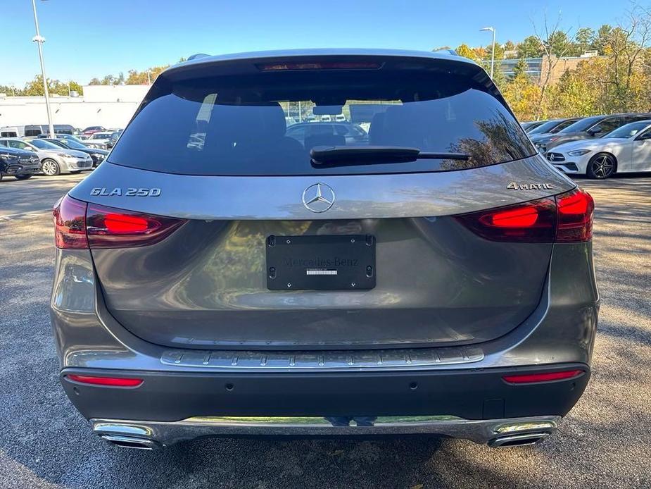 new 2025 Mercedes-Benz GLA 250 car, priced at $50,345