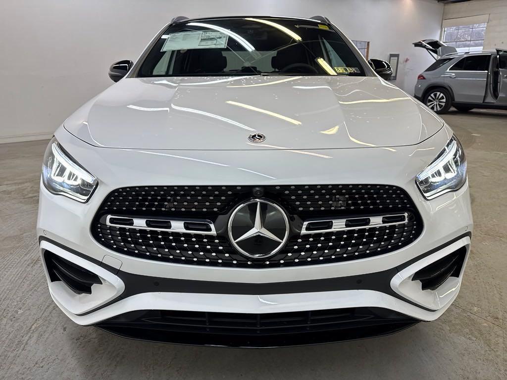 new 2025 Mercedes-Benz GLA 250 car, priced at $53,955