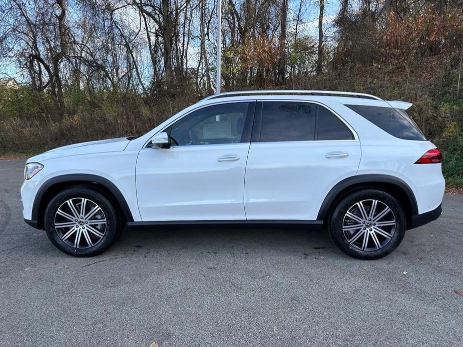 new 2025 Mercedes-Benz GLE 450 car, priced at $81,500