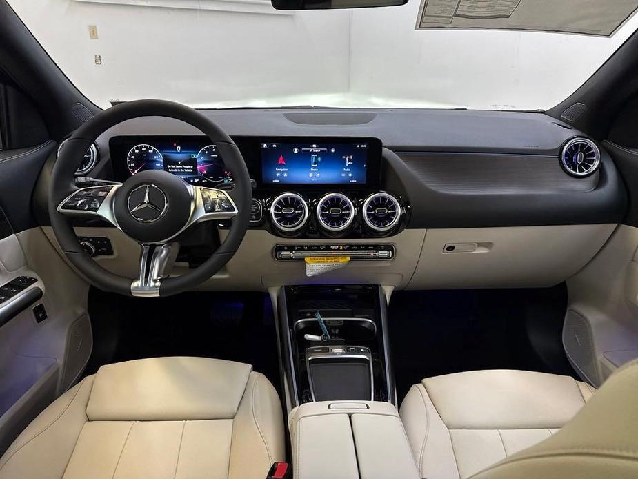 new 2025 Mercedes-Benz GLA 250 car, priced at $52,005