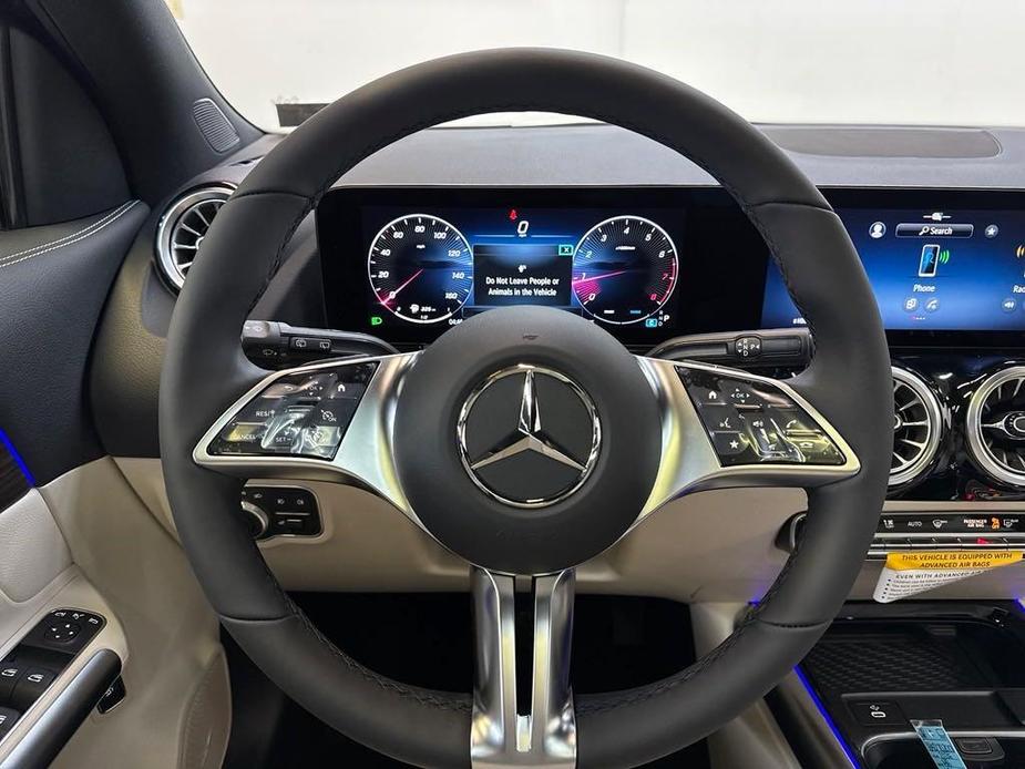 new 2025 Mercedes-Benz GLA 250 car, priced at $52,005