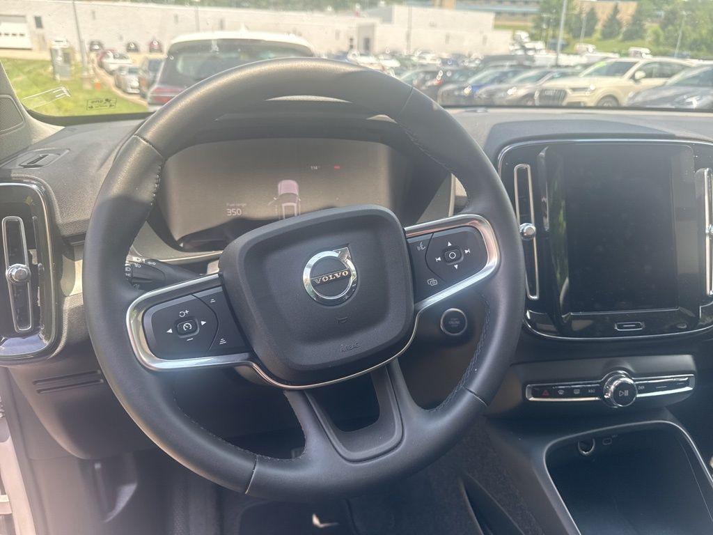 used 2025 Volvo XC40 car, priced at $37,941