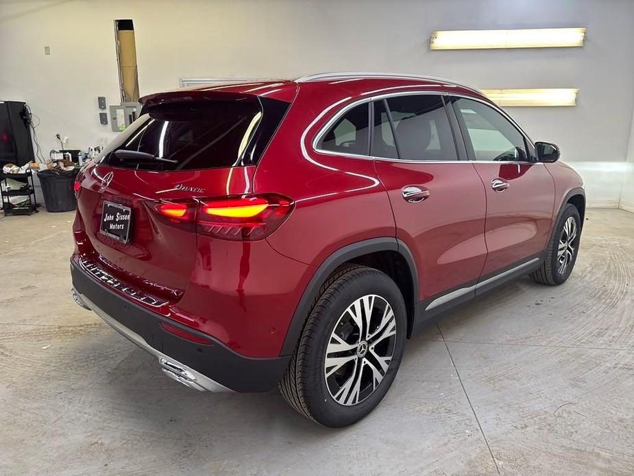 new 2025 Mercedes-Benz GLA 250 car, priced at $52,475