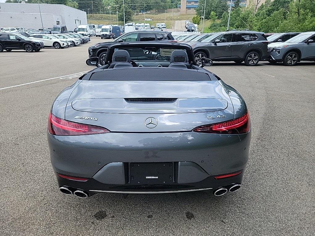 new 2024 Mercedes-Benz AMG SL 43 car, priced at $116,585