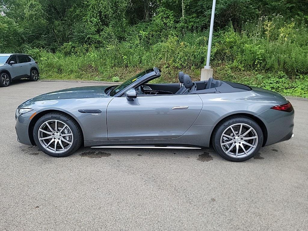 new 2024 Mercedes-Benz AMG SL 43 car, priced at $116,585