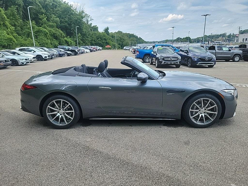 new 2024 Mercedes-Benz AMG SL 43 car, priced at $116,585