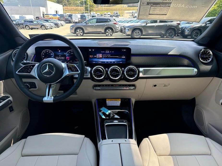 new 2025 Mercedes-Benz GLB 250 car, priced at $50,450