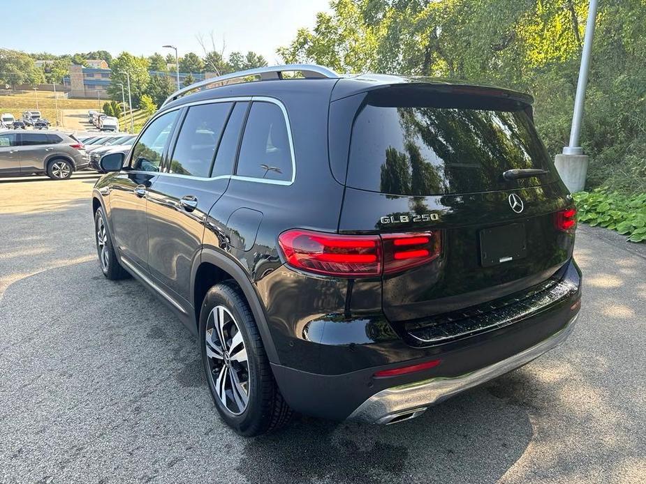 new 2025 Mercedes-Benz GLB 250 car, priced at $50,450