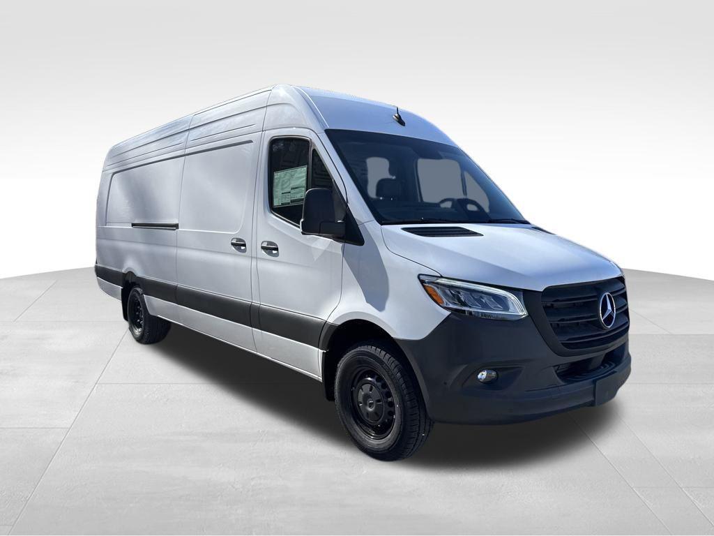 new 2025 Mercedes-Benz Sprinter 3500 car, priced at $73,186