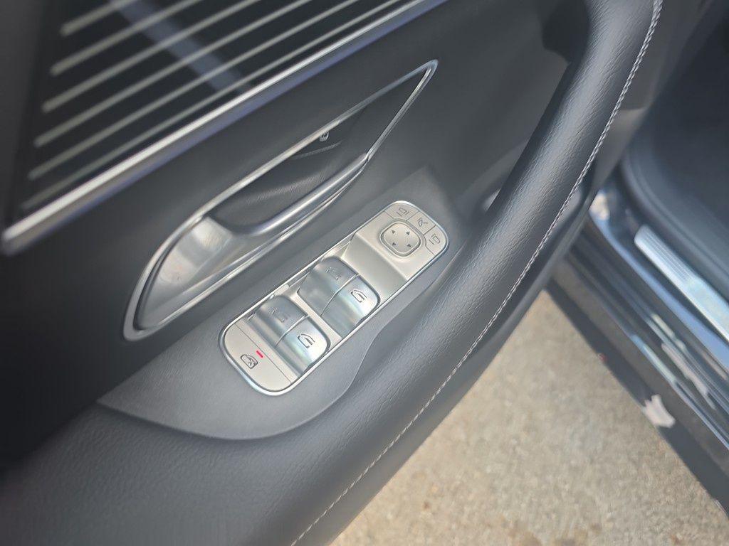 new 2026 Mercedes-Benz GLE 450 car, priced at $79,855