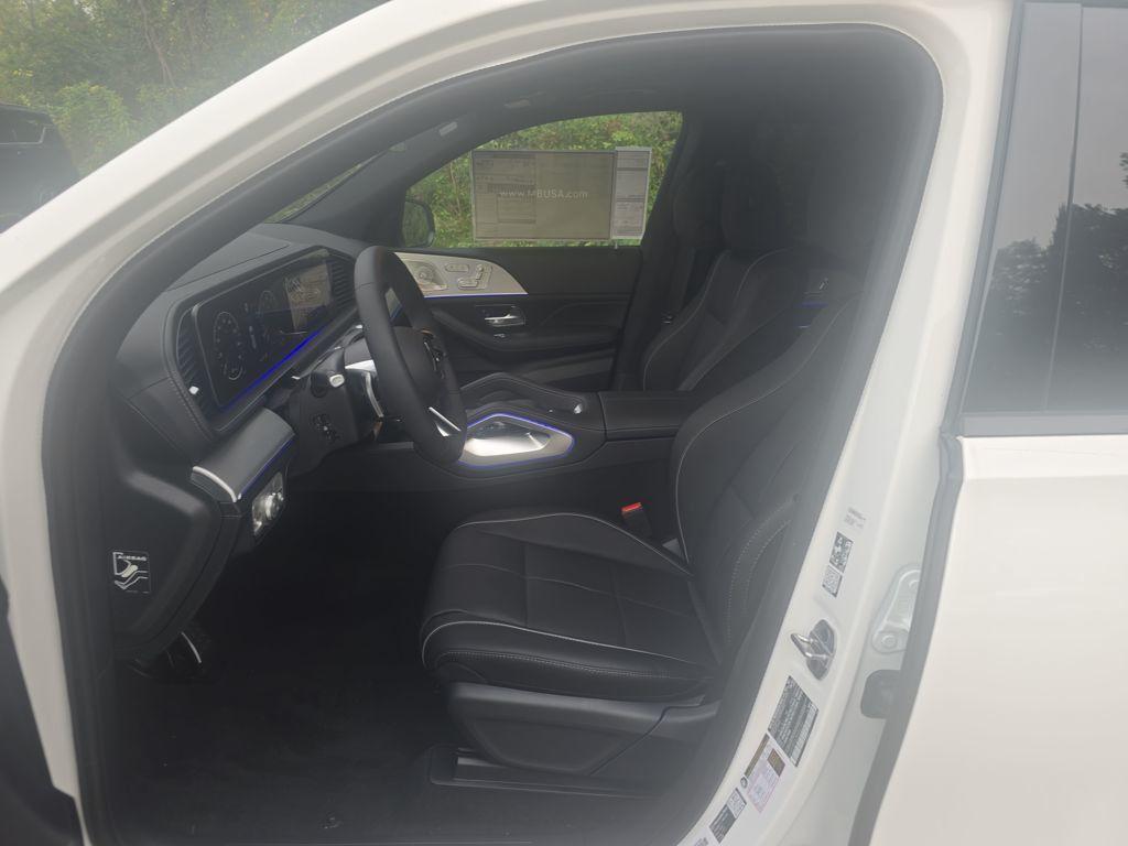 new 2026 Mercedes-Benz GLS 580 car, priced at $125,455