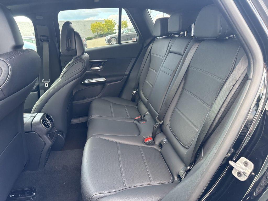 new 2025 Mercedes-Benz GLC 300 car, priced at $54,785