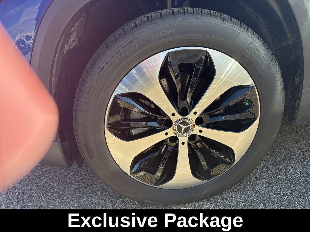 used 2025 Mercedes-Benz GLA 250 car, priced at $44,595