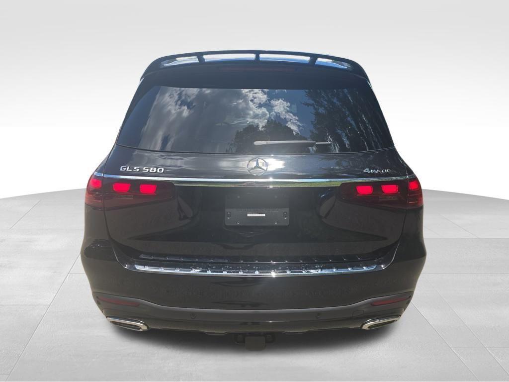 new 2025 Mercedes-Benz GLS 580 car, priced at $121,870