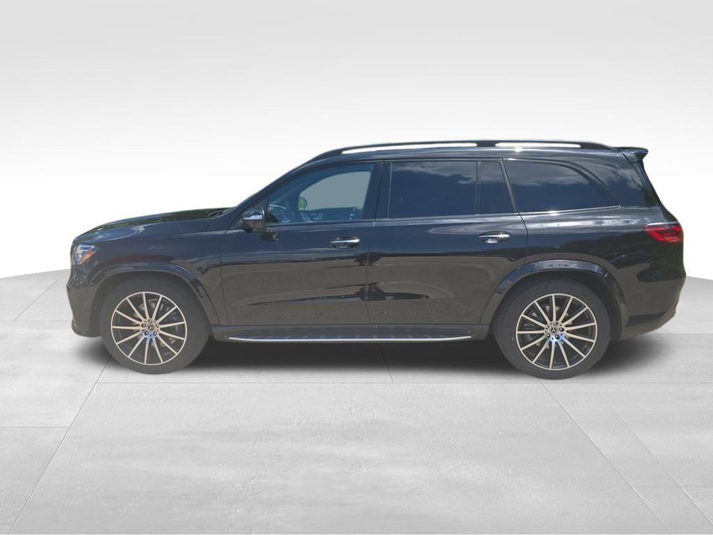 new 2025 Mercedes-Benz GLS 580 car, priced at $121,870