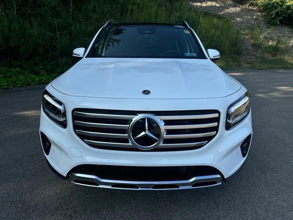 new 2025 Mercedes-Benz GLB 250 car, priced at $50,450