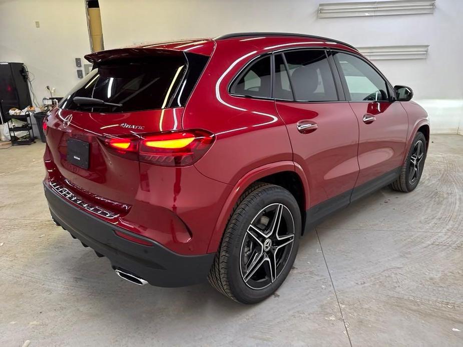 new 2025 Mercedes-Benz GLA 250 car, priced at $55,815